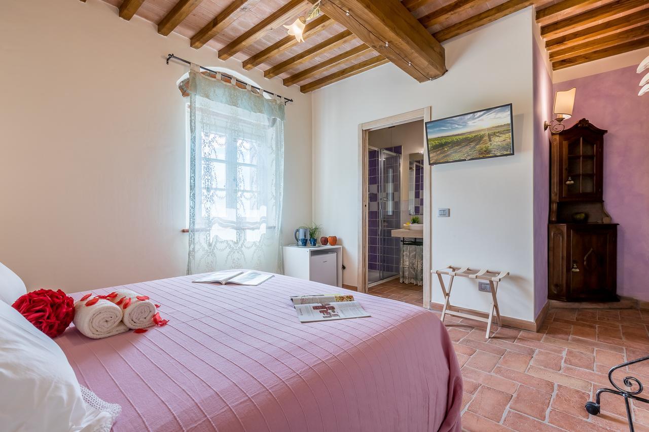 B&B Pietra A Padule Filettole Buitenkant foto
