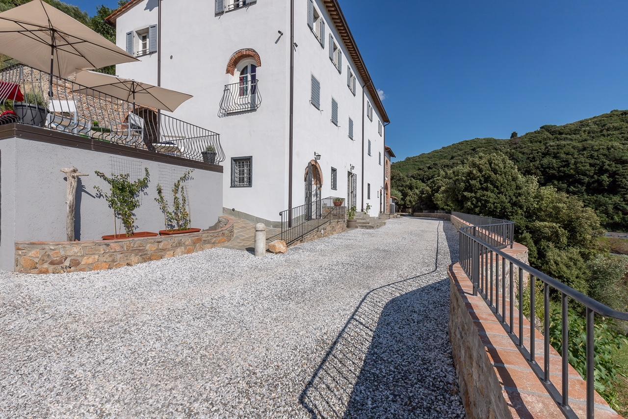 B&B Pietra A Padule Filettole Buitenkant foto